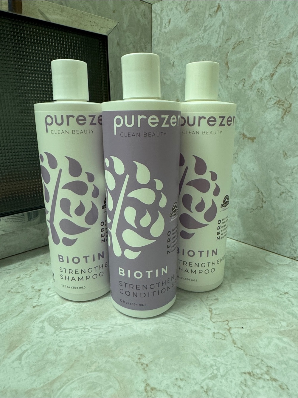 Pure Zen Biotin Strengthening Shampoo — Lavender White